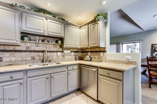 9455 E RAINTREE Drive 2039, Scottsdale, AZ 85260