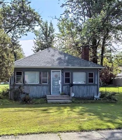 6011 Reynolds Road, Mentor On The Lake, OH 44060