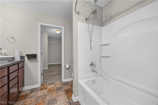 3502 Astor Lane, Lorain, OH 44053