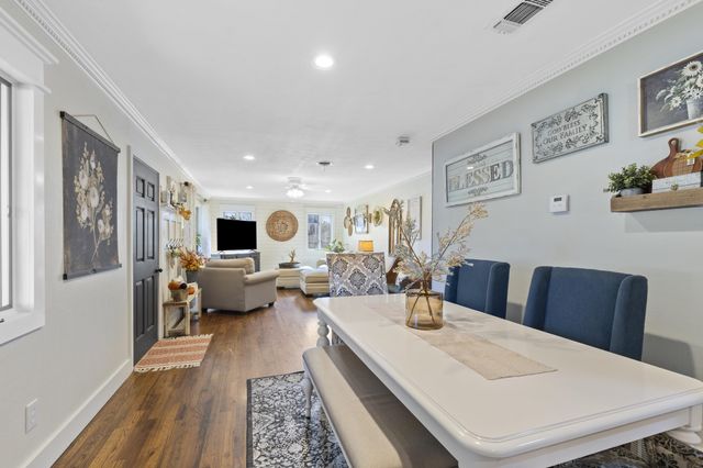 1829 N Main Street, Weatherford, TX 76085