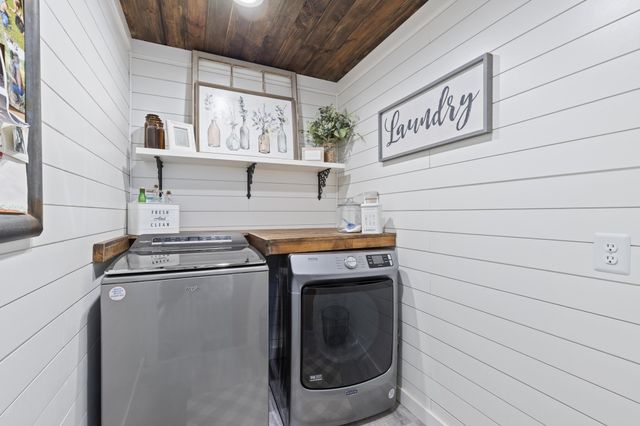 1829 N Main Street, Weatherford, TX 76085