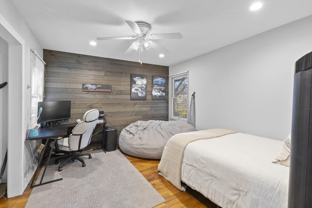 1829 N Main Street, Weatherford, TX 76085