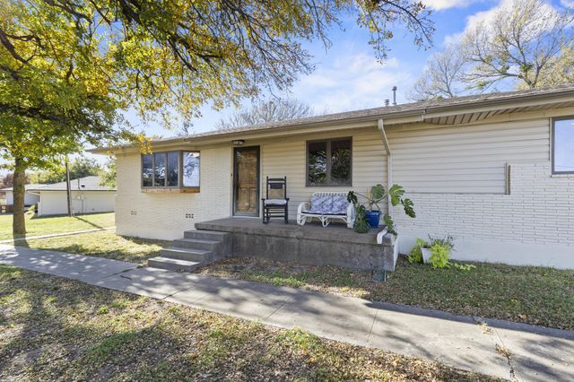 1829 N Main Street, Weatherford, TX 76085