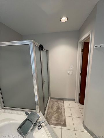 704 Wilkshire Court, Grand Blanc, MI 48439