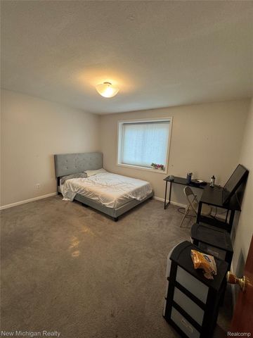 704 Wilkshire Court, Grand Blanc, MI 48439