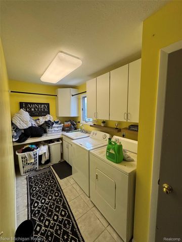 704 Wilkshire Court, Grand Blanc, MI 48439