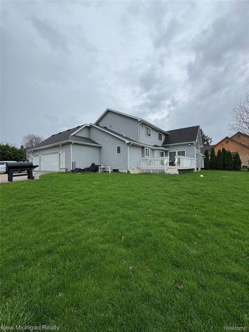 704 Wilkshire Court, Grand Blanc, MI 48439