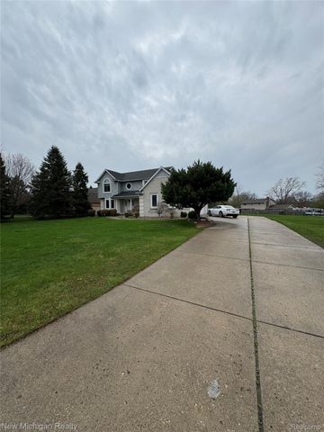 704 Wilkshire Court, Grand Blanc, MI 48439