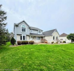 704 Wilkshire Court, Grand Blanc, MI 48439