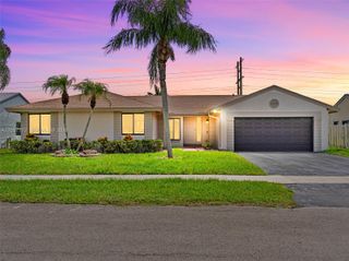 600 Fairfax Avenue, Davie, FL 33325