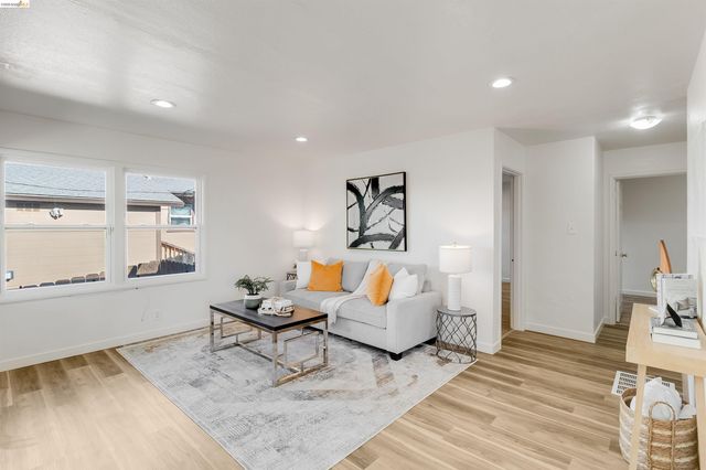 826 Benicia Rd, Vallejo, CA 94591