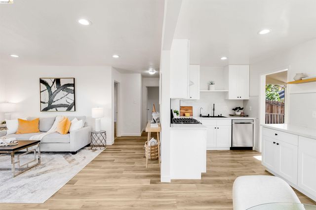 826 Benicia Rd, Vallejo, CA 94591