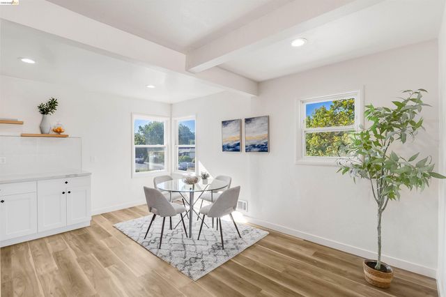 826 Benicia Rd, Vallejo, CA 94591
