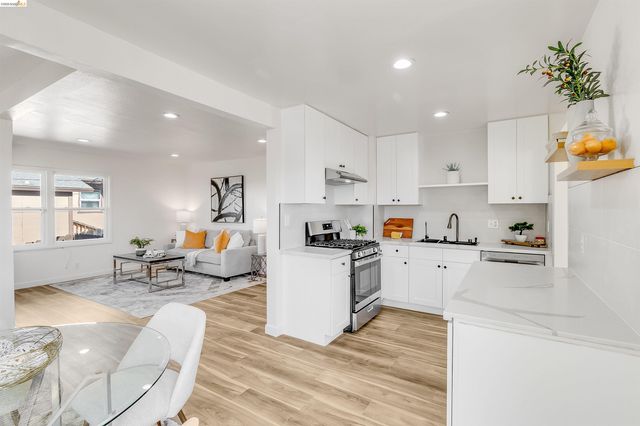 826 Benicia Rd, Vallejo, CA 94591