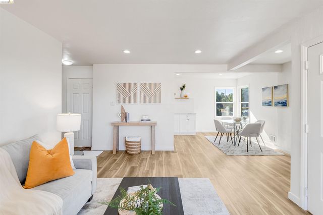 826 Benicia Rd, Vallejo, CA 94591