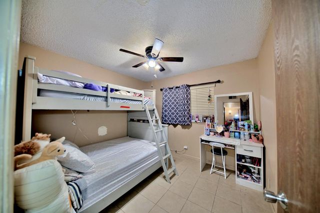 2013 Robertson Rd, Modesto, CA 95351