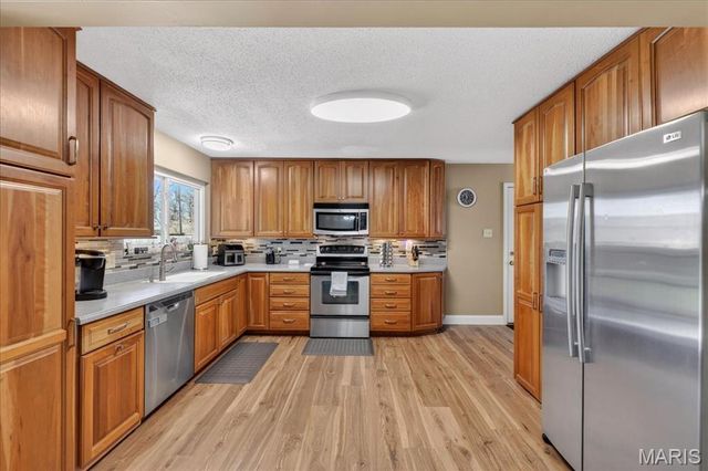 26 Grant Drive, St Peters, MO 63376