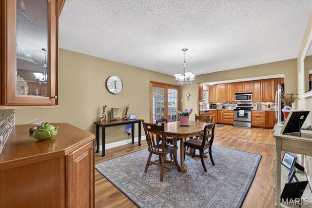 26 Grant Drive, St Peters, MO 63376