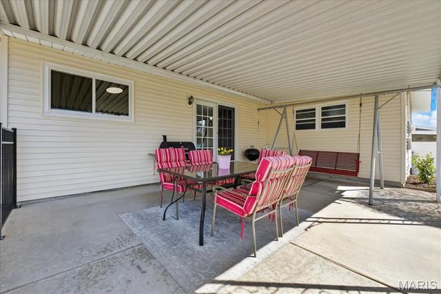 26 Grant Drive, St Peters, MO 63376