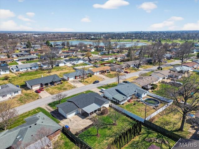 26 Grant Drive, St Peters, MO 63376