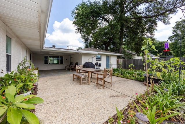 810 Whitehead Blvd, Port Allen, LA 70767