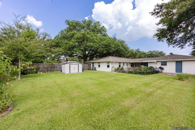 810 Whitehead Blvd, Port Allen, LA 70767