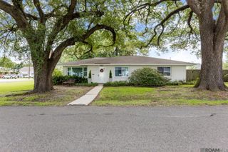 810 Whitehead Blvd, Port Allen, LA 70767