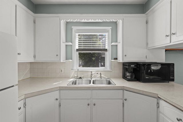 300 E 15TH STREET, Kaukauna, WI 54130
