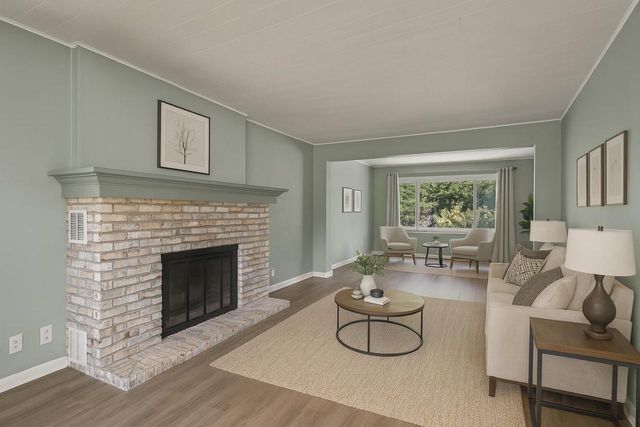 300 E 15TH STREET, Kaukauna, WI 54130