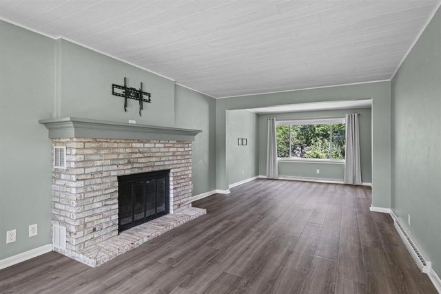300 E 15TH STREET, Kaukauna, WI 54130