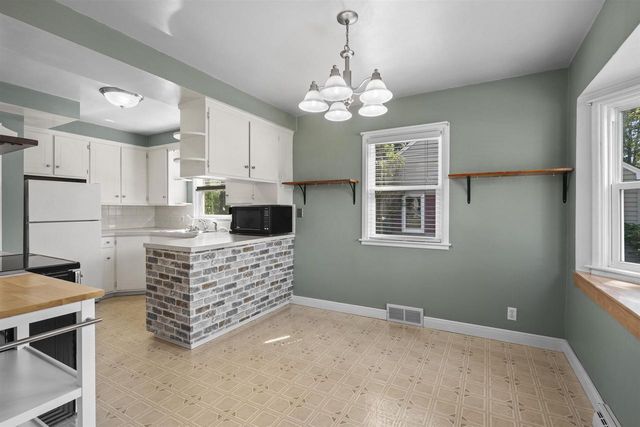 300 E 15TH STREET, Kaukauna, WI 54130