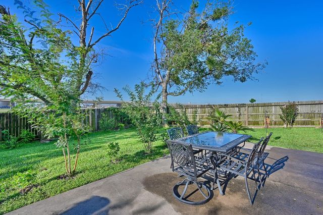 1200 Cheyenne Drive, Brenham, TX 77833