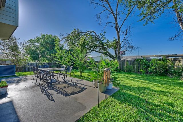 1200 Cheyenne Drive, Brenham, TX 77833