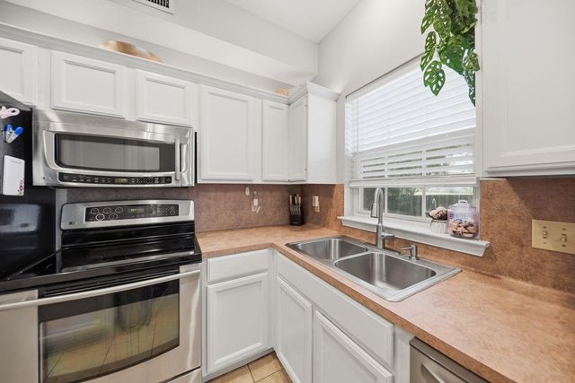 1200 Cheyenne Drive, Brenham, TX 77833