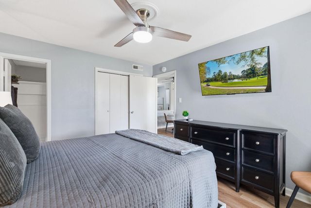 13151 Walden Road, Unit 127, Montgomery, TX 77356