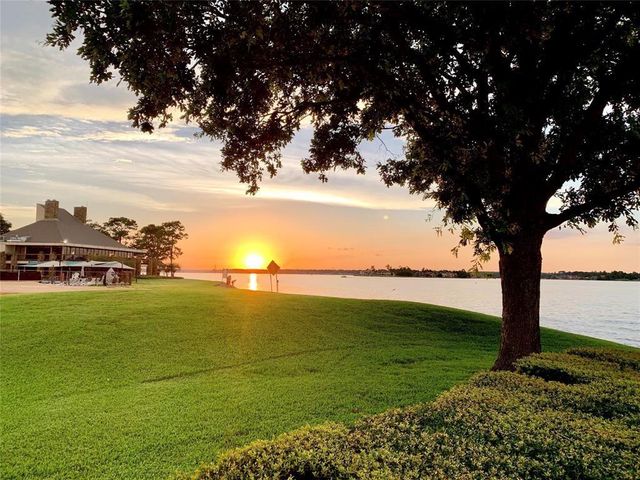 13151 Walden Road, Unit 127, Montgomery, TX 77356