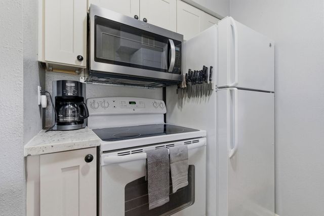 13151 Walden Road, Unit 127, Montgomery, TX 77356