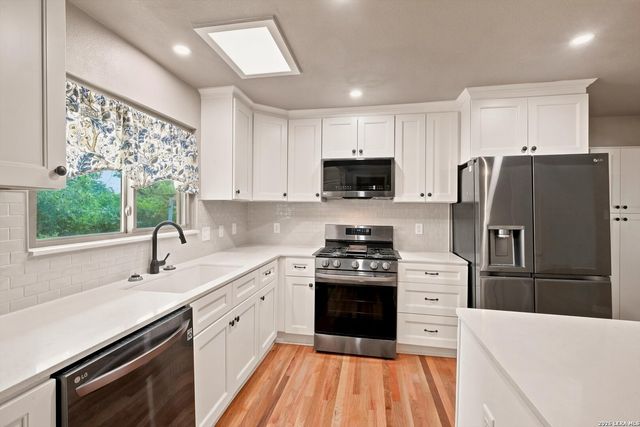 435 McNeel Rd, San Antonio, TX 78228
