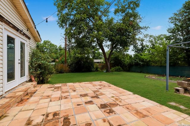 435 McNeel Rd, San Antonio, TX 78228