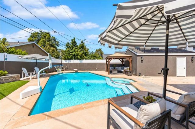 4741 Faculty, Long Beach, CA 90808