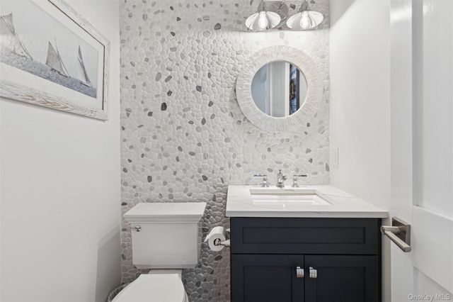 605 Gus Drive, East Marion, NY 11939