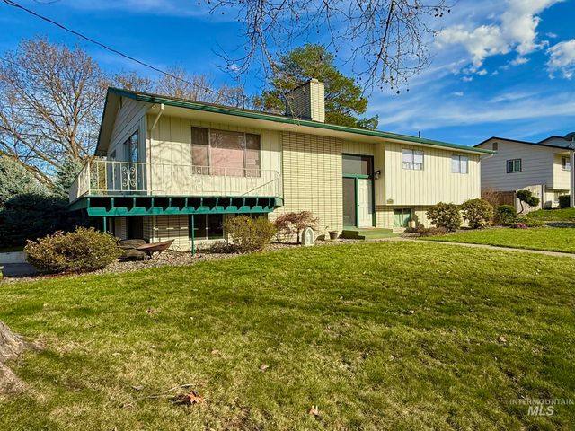 2305 5th Street, Lewiston, ID 83501