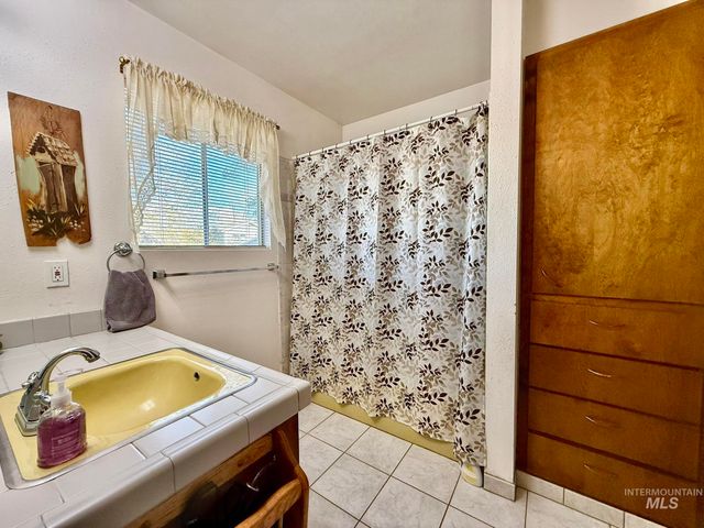 2305 5th Street, Lewiston, ID 83501
