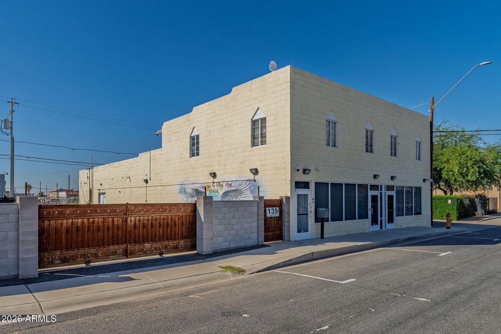 139 W 1st Street, Casa Grande, AZ 85122 — exterior