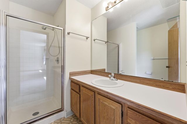 9391 Knighton Road, Woodbury, MN 55125