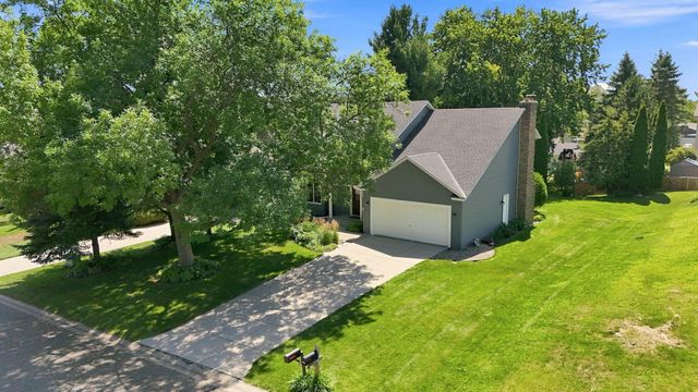 9391 Knighton Road, Woodbury, MN 55125