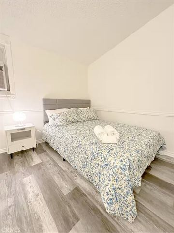 8845 Mentone, Riverside, CA 92503