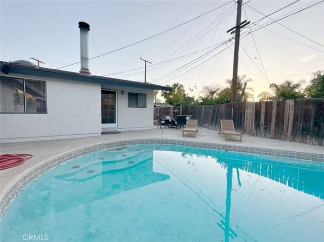 8845 Mentone, Riverside, CA 92503