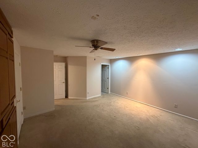 2065 Oldfields Circle South Drive, Indianapolis, IN 46228