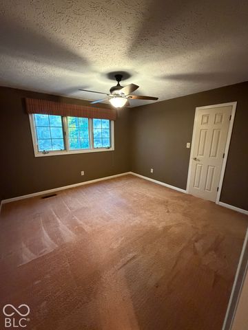 2065 Oldfields Circle South Drive, Indianapolis, IN 46228
